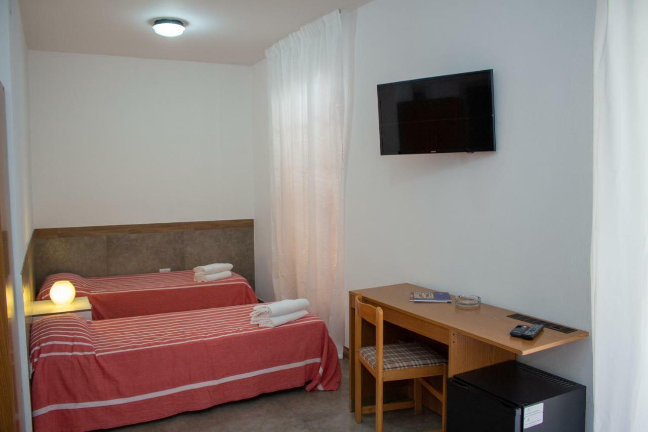 Hotel Apeneste Маттіната Екстер'єр фото
